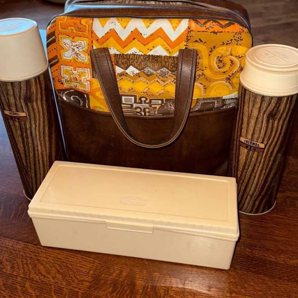 Vintage 50’s 60’s Thermos Set With Original Vinyl Picnic Bag